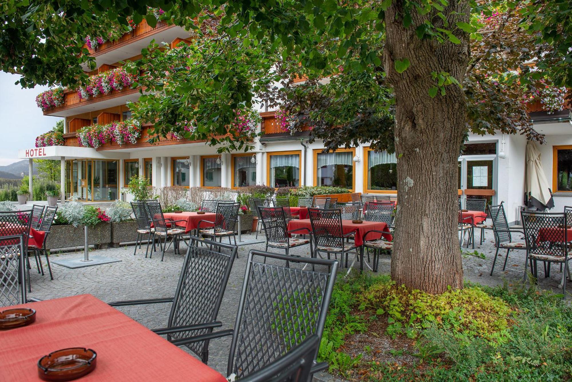 Hotel Brunella Vandans Exteriör bild